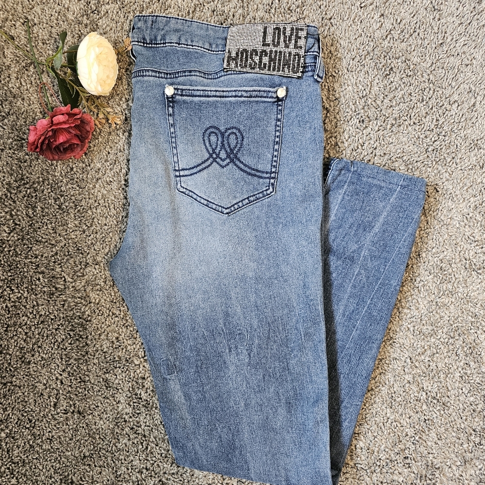 Love Moschino Bedazzled Skinny Jeans Size 31 Embroidered Heart on Pockets